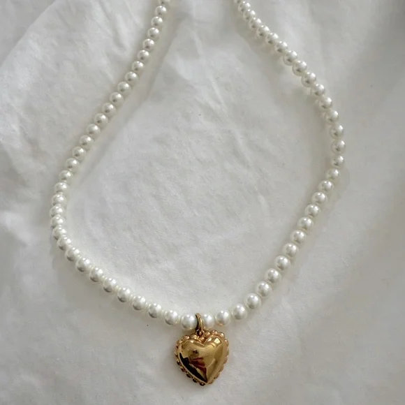 Lele Sadoughi Gold Lace Heart Pearl Necklace - Picture 2 of 3